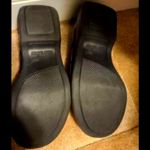 Dansko Shoes - Picture 3 of 3